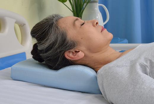 頸椎術(shù)后專用枕 防壓瘡護(hù)理 手術(shù)后頸枕 醫(yī)用體位枕生產(chǎn)廠家