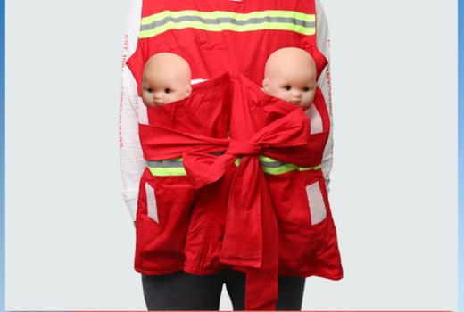 嬰兒應(yīng)急救援服 幫助醫(yī)護(hù)人員在緊急災(zāi)害發(fā)生時(shí),快速且安全地一次性轉(zhuǎn)移多名嬰兒